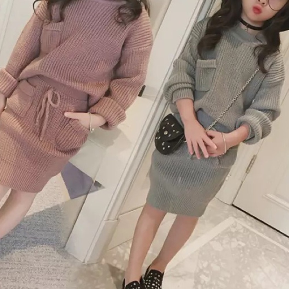 Sweater and skirt sets